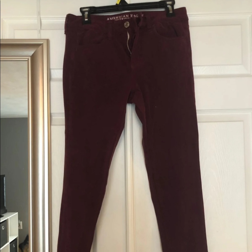 American Eagle High Waisted Jeans